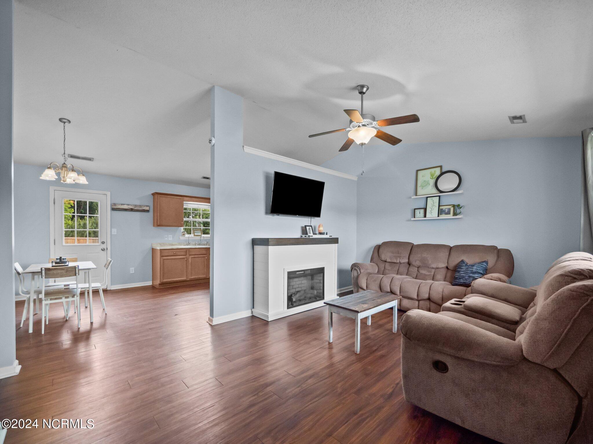 205 Hackney Ridge Lane Jacksonville, NC 28540 - Photo 4 of 89 4