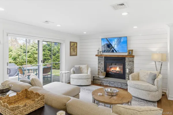 $1,299,000 | 58 Heritage Lane, Aquebogue, NY 11901