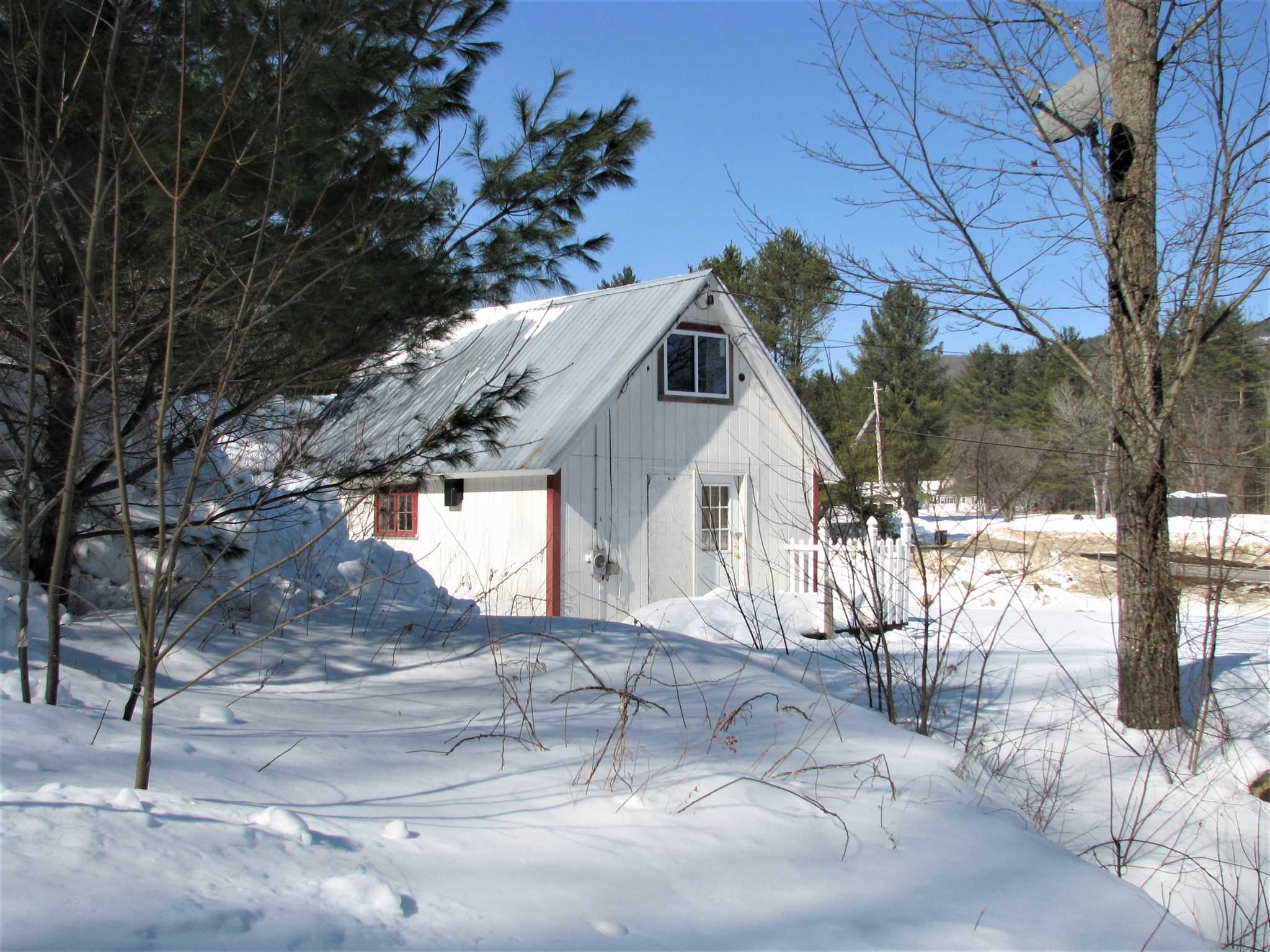5 Veasey Road Hebron, NH 03241 - Photo 22 of 23 Gallery Image 22
