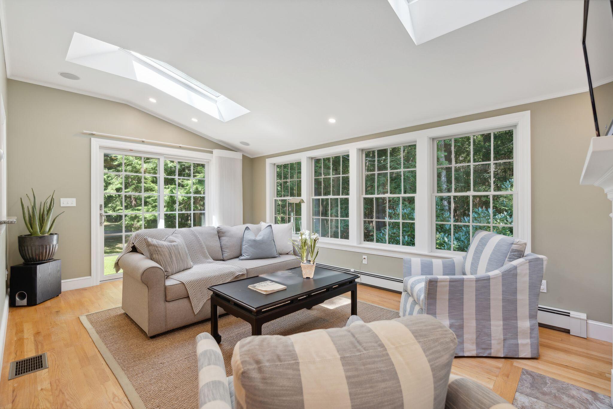 75 Applegate Lane, Unit 75 Falmouth, ME 04105 - Photo 3 of 30 27_DSC06994
