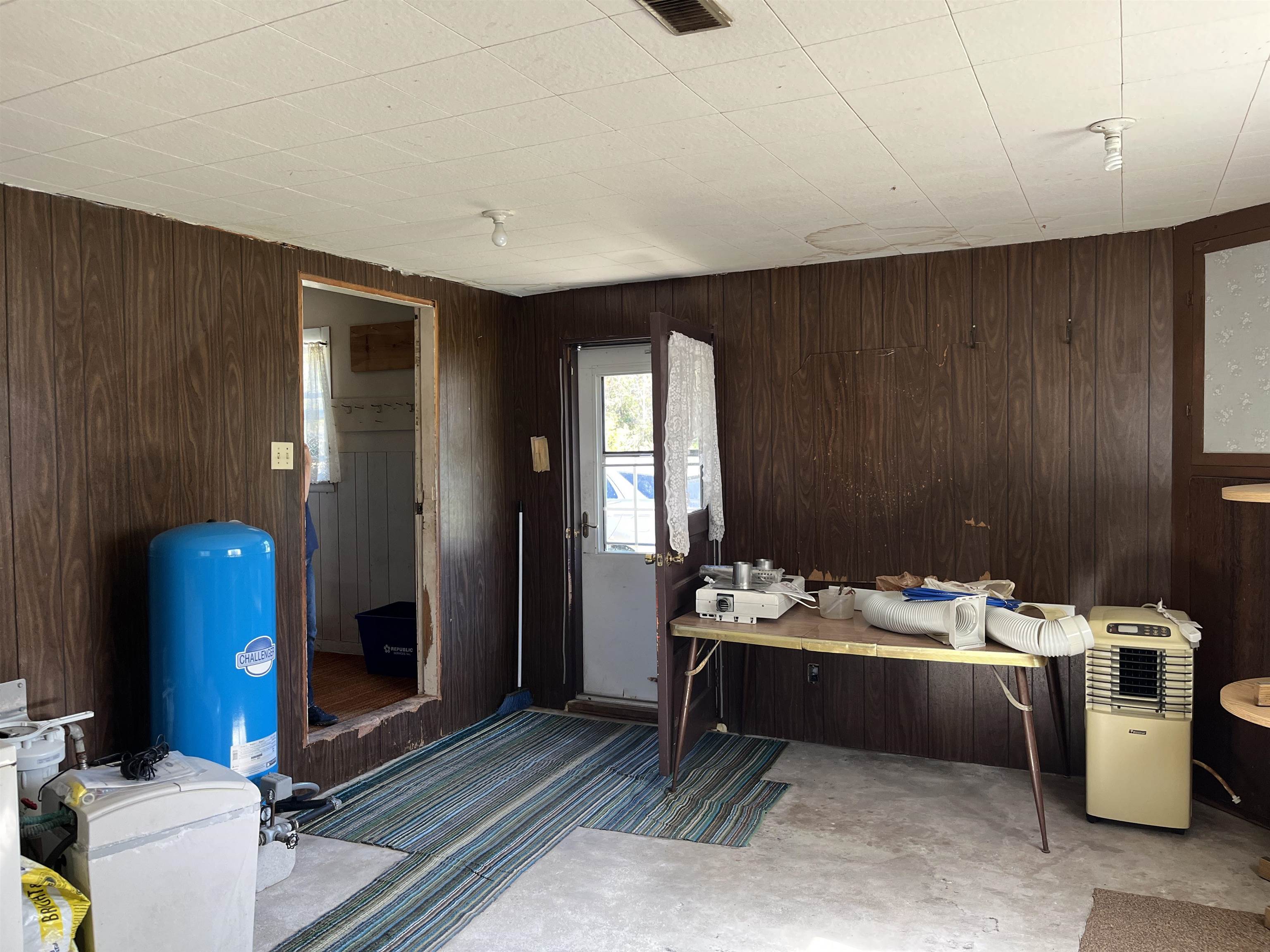 2096 East Coggins Road Pinconning, MI 48650 - Photo 16 of 18 1939170-5bd99769-8d97-40aa-8a65-6730f5126fb2.JPG