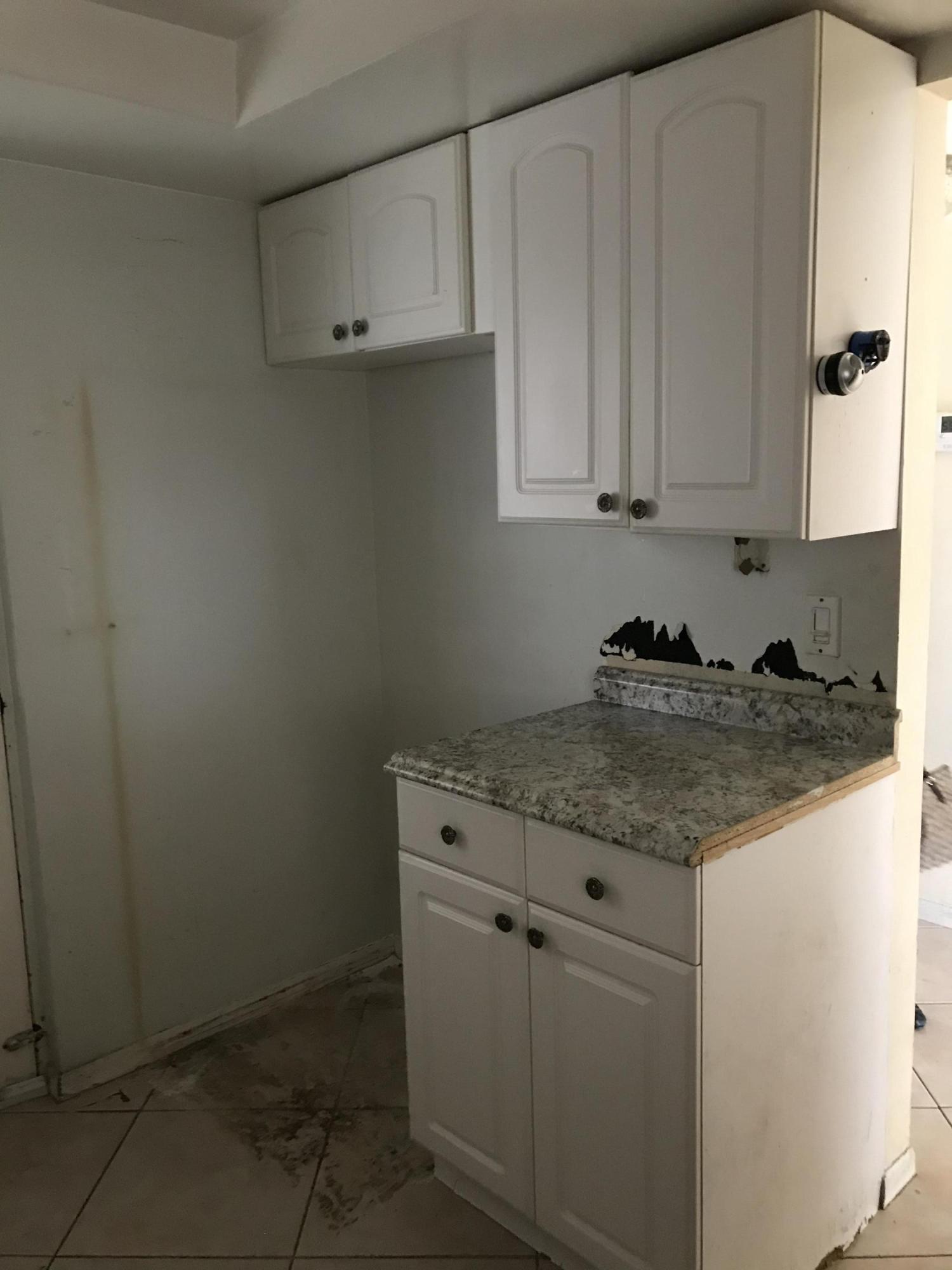 5500 Northwest 2nd Avenue, Unit 425 Boca Raton, FL 33487 - Photo 11 of 21 KITCHEN;NO REFRIGERATOR