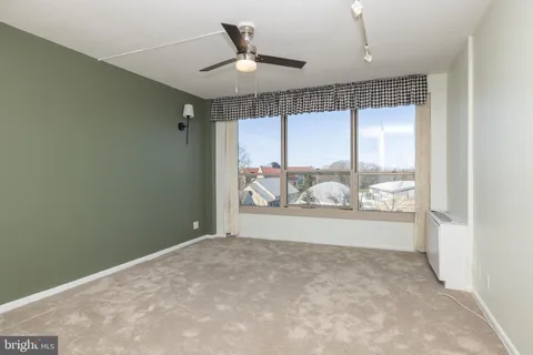 $199,999 | 1001 City Avenue, Unit W813, Wynnewood, PA 19096