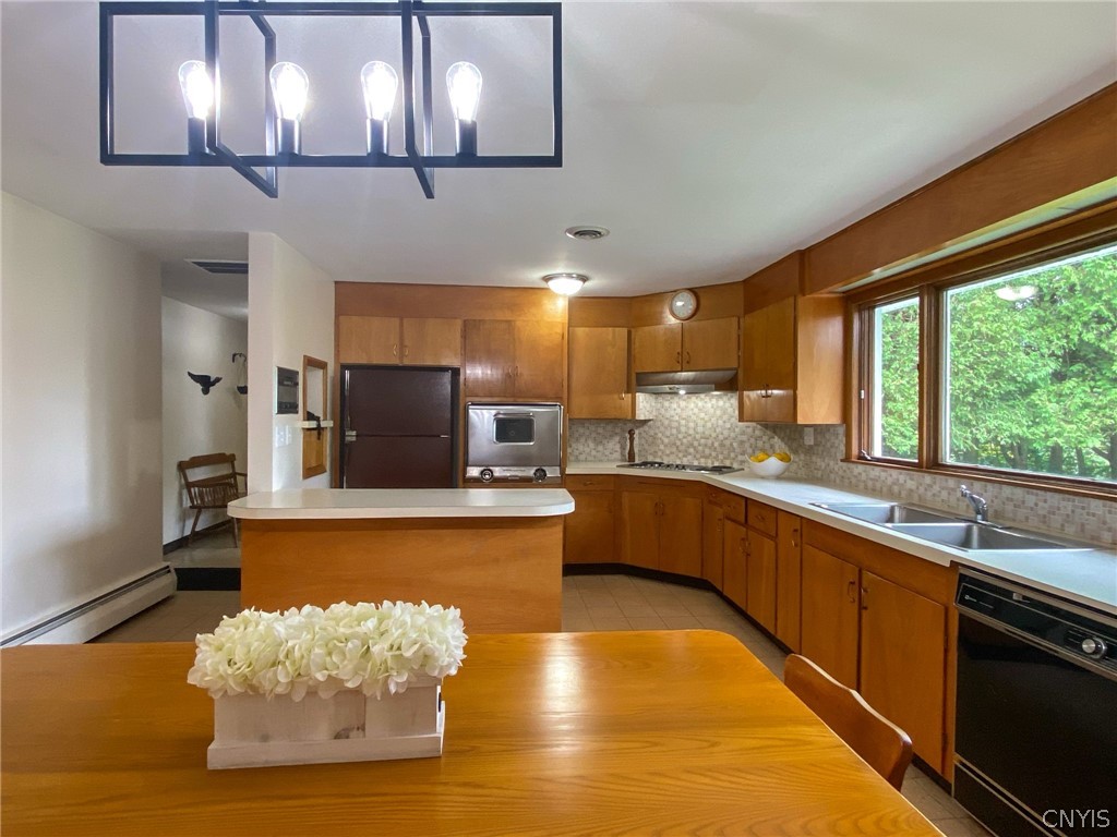 154 Paris Road New Hartford, NY 13413 - Photo 13 of 45