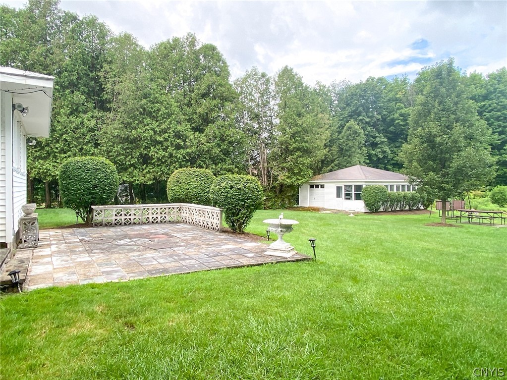 154 Paris Road New Hartford, NY 13413 - Photo 38 of 45