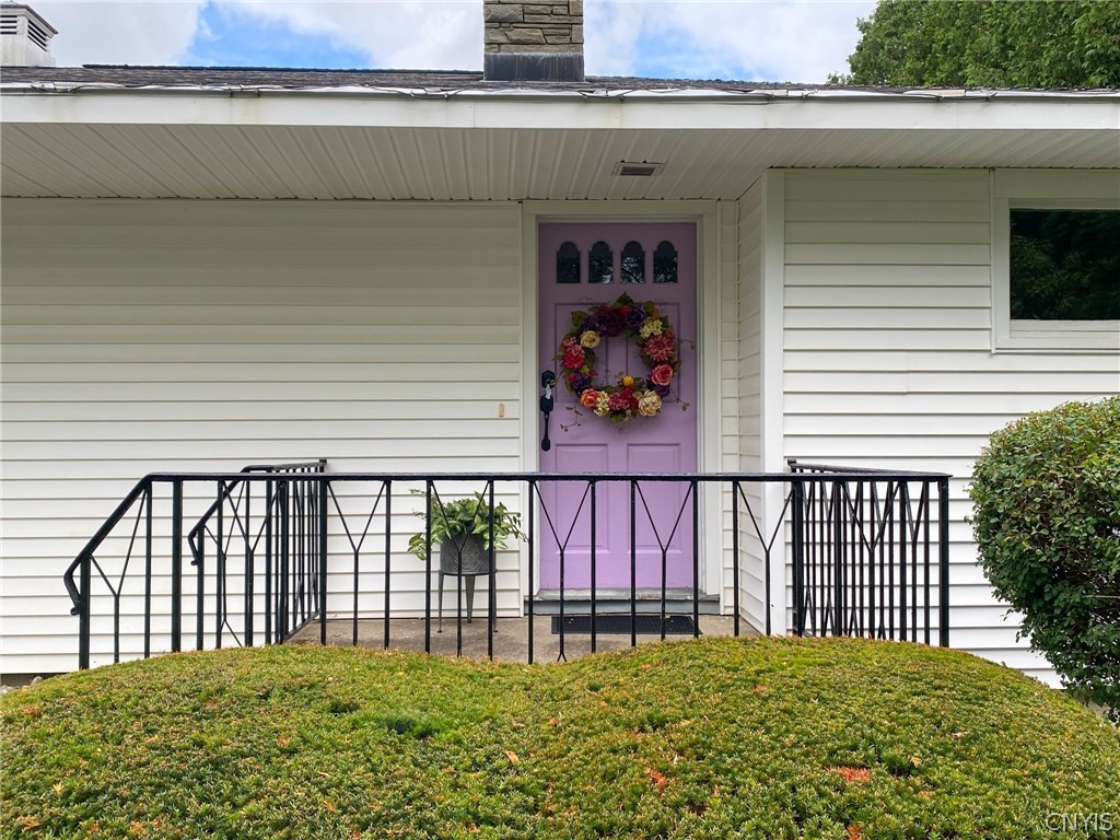 154 Paris Road New Hartford, NY 13413 - Photo 6 of 45