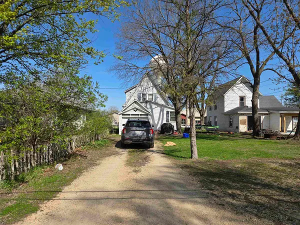 $235,000 | 419 North Wisconsin Avenue, Muscoda, WI 53573