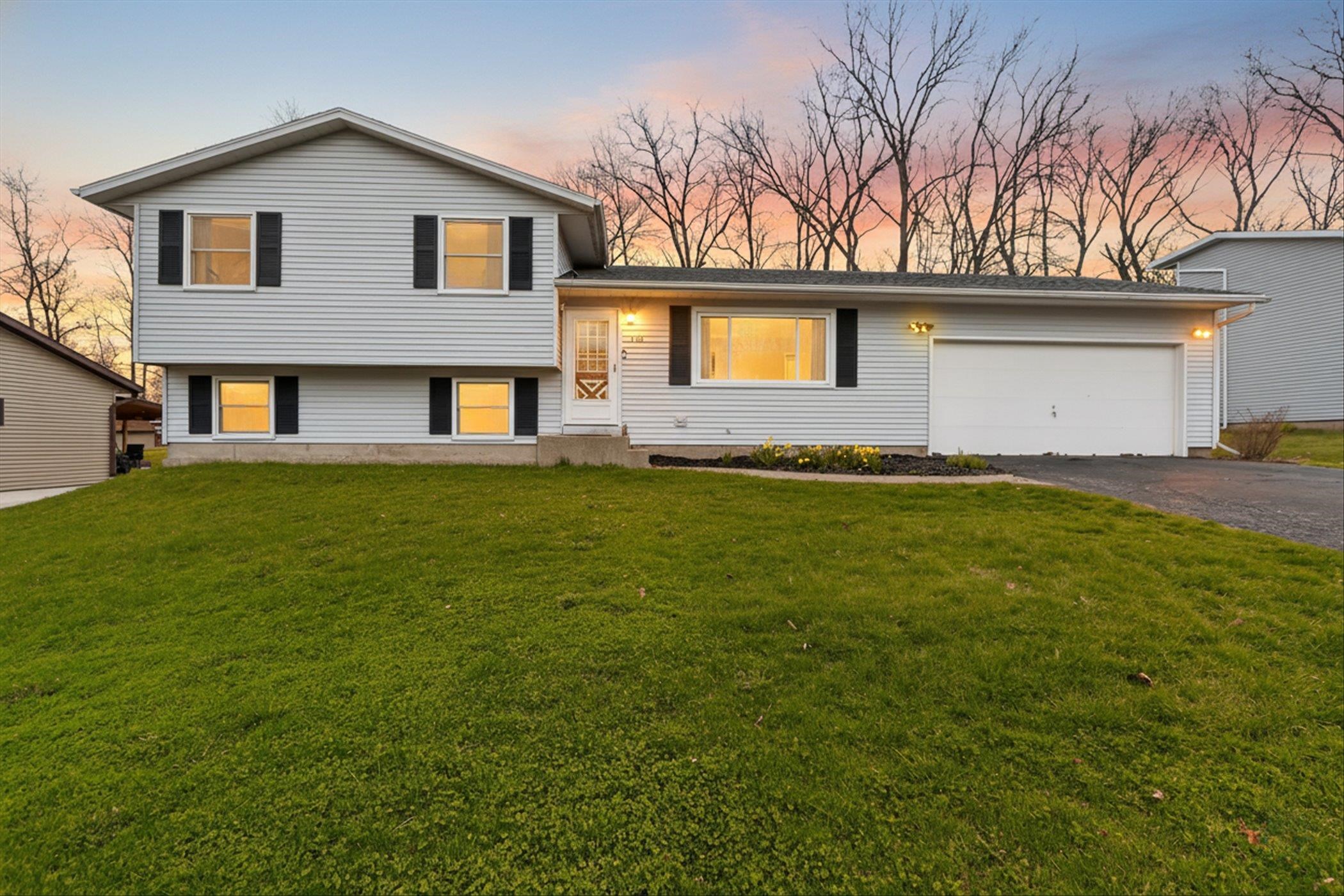 310 Ash Street Oregon, WI 53575 - Photo 2 of 49