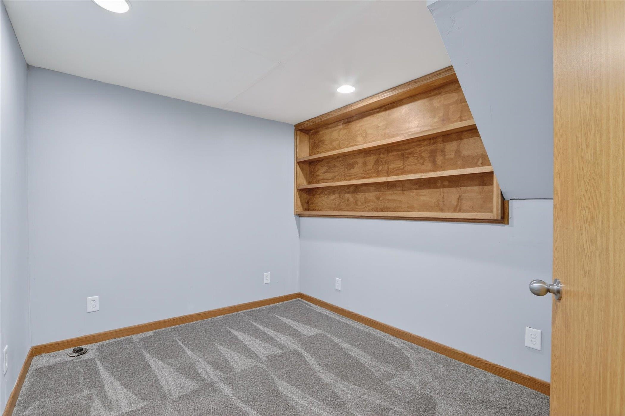 310 Ash Street Oregon, WI 53575 - Photo 31 of 49