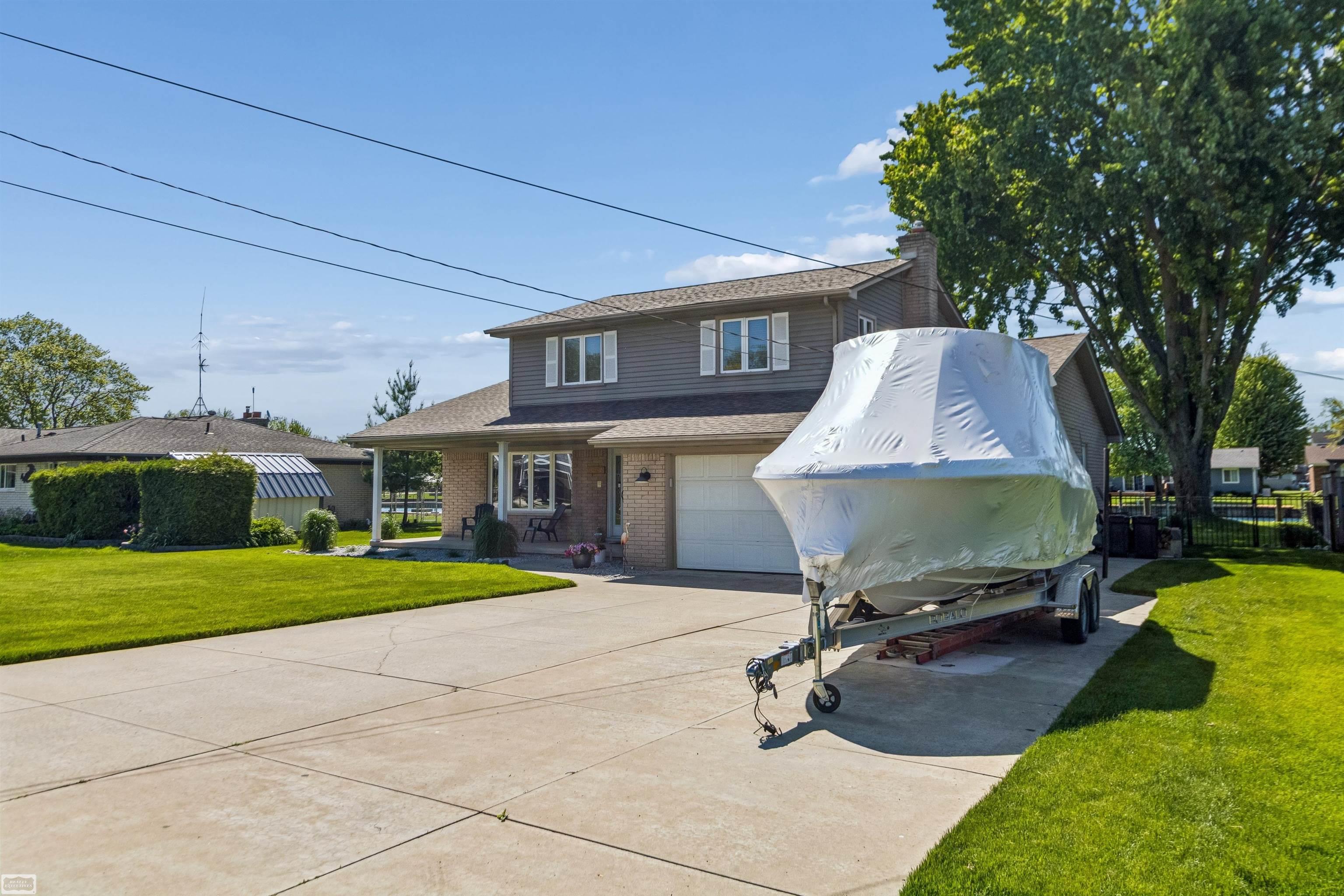 7253 Flamingo Road Algonac, MI 48001 - Photo 40 of 46