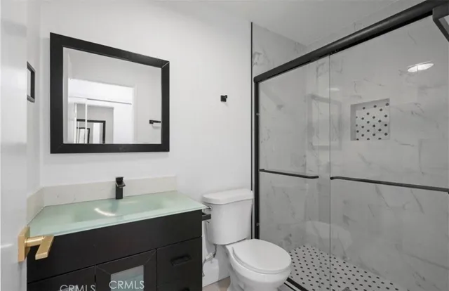 $380,000 | 18530 Hatteras Street, Unit 333, Tarzana, CA 91356