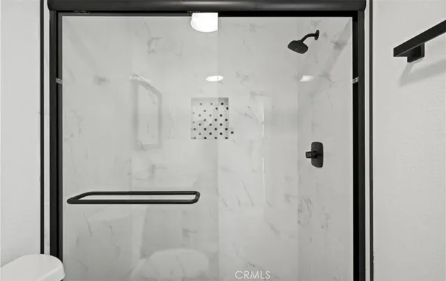 $380,000 | 18530 Hatteras Street, Unit 333, Tarzana, CA 91356