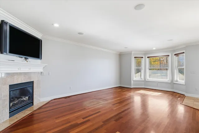 $434,900 | 758 West Woodside Avenue, Madison Heights, MI 48071