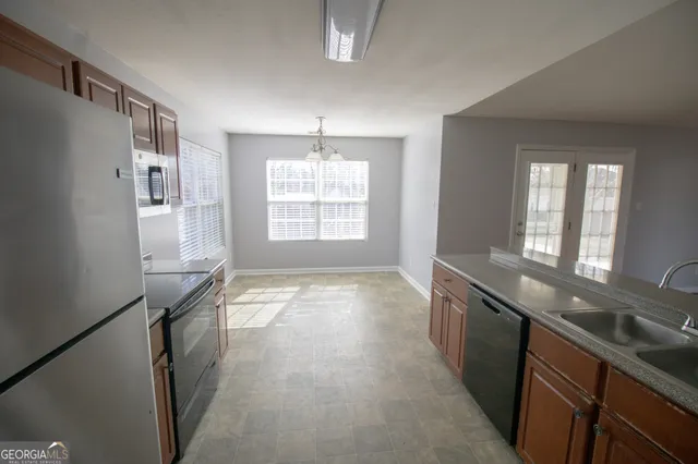 $1,800 | 8002 Ponderosa Pine Avenue, Statesboro, GA 30458