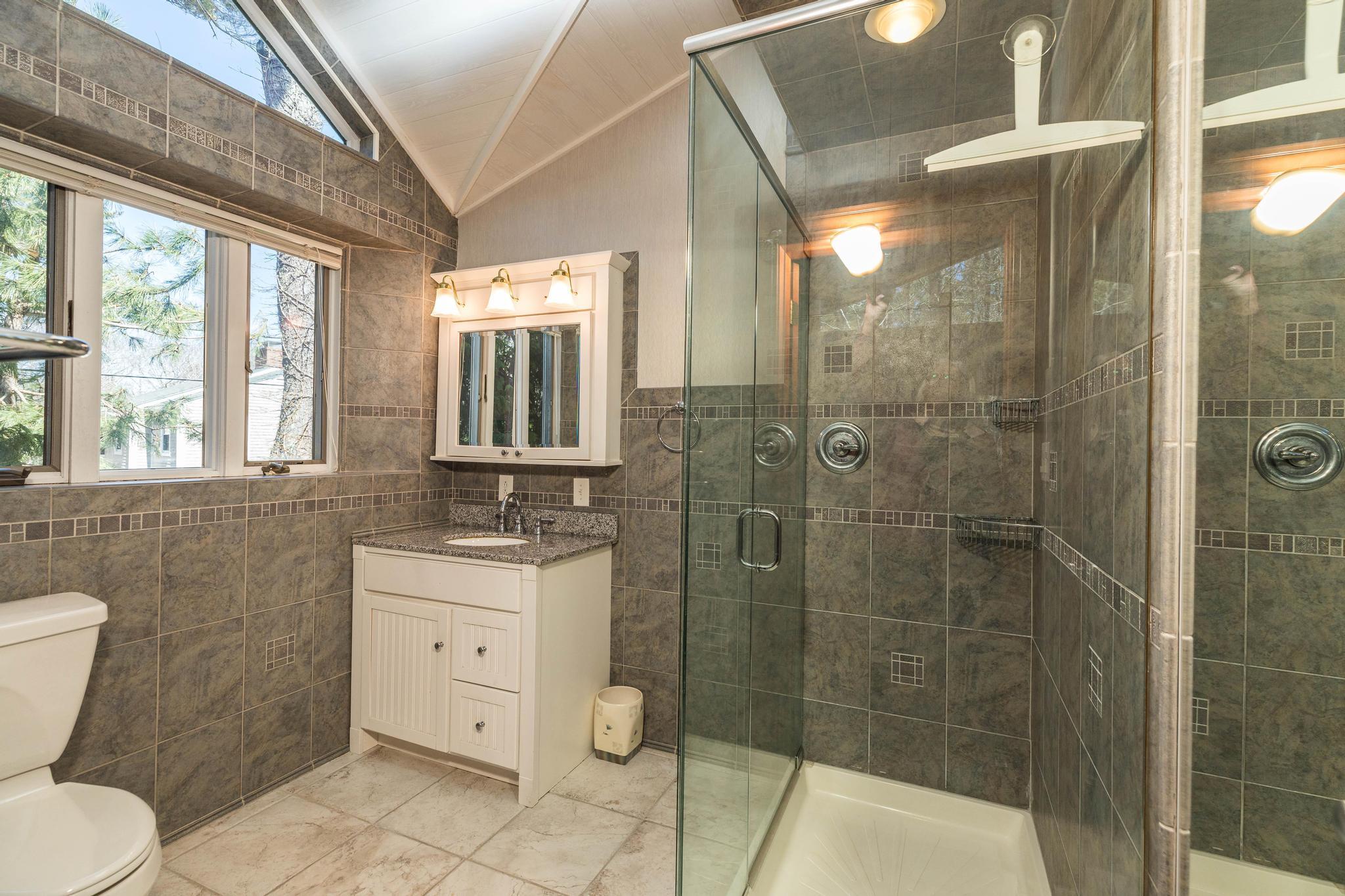 67 Tower Road Kittery Point, ME 03905 - Photo 19 of 40 Bath 1