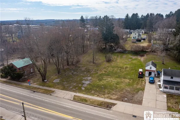 $24,900 | 38-40 North Erie Street, Chautauqua, NY 14757