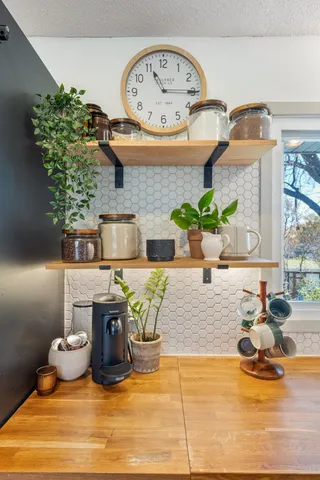 $525,000 | 9909 Oakland Avenue South, Bloomington, MN 55420