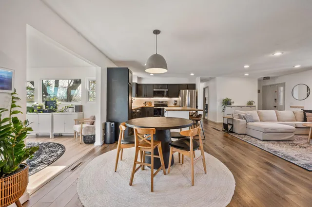 $525,000 | 9909 Oakland Avenue South, Bloomington, MN 55420