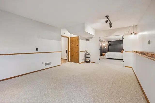 $525,000 | 9909 Oakland Avenue South, Bloomington, MN 55420