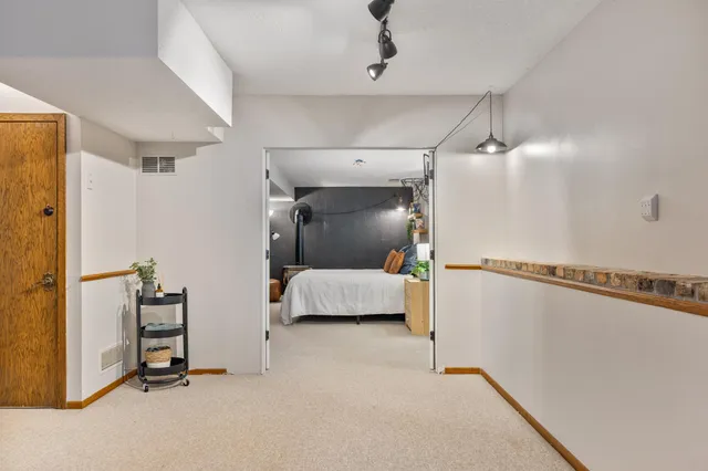 $525,000 | 9909 Oakland Avenue South, Bloomington, MN 55420