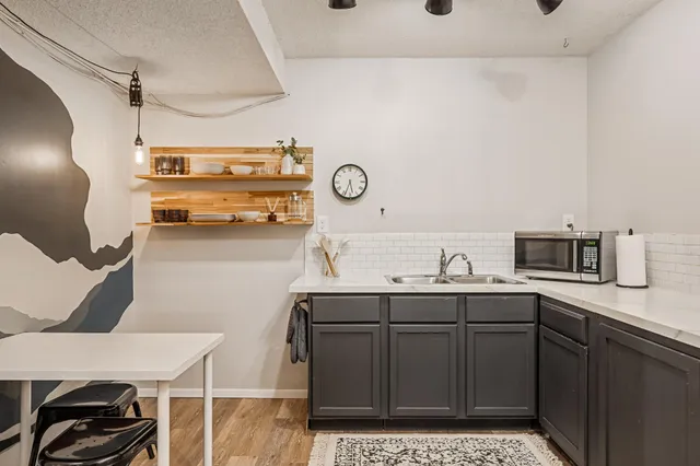 $525,000 | 9909 Oakland Avenue South, Bloomington, MN 55420