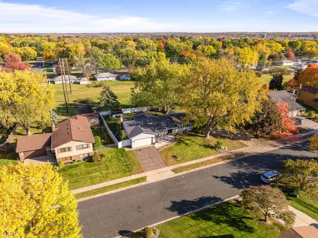 $525,000 | 9909 Oakland Avenue South, Bloomington, MN 55420