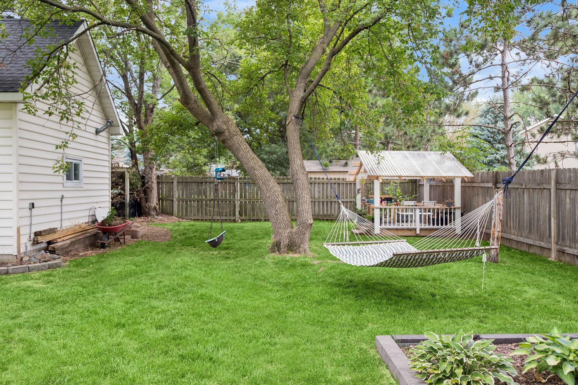 9136 Pinehurst Road Woodbury, MN 55125 - Photo 81 of 86 Gallery Image 81
