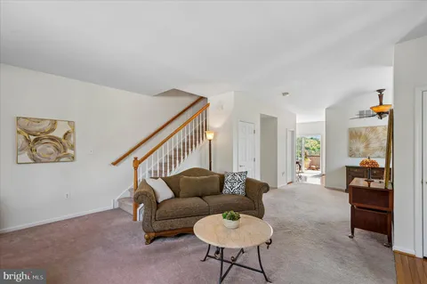$449,000 | 26 Linda Lane, Aston, PA 19014