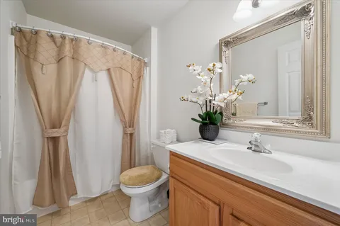 $449,000 | 26 Linda Lane, Aston, PA 19014