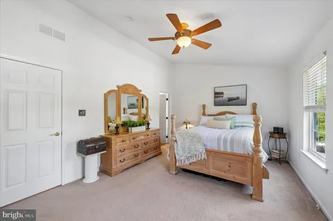 $449,000 | 26 Linda Lane, Aston, PA 19014