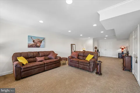 $449,000 | 26 Linda Lane, Aston, PA 19014
