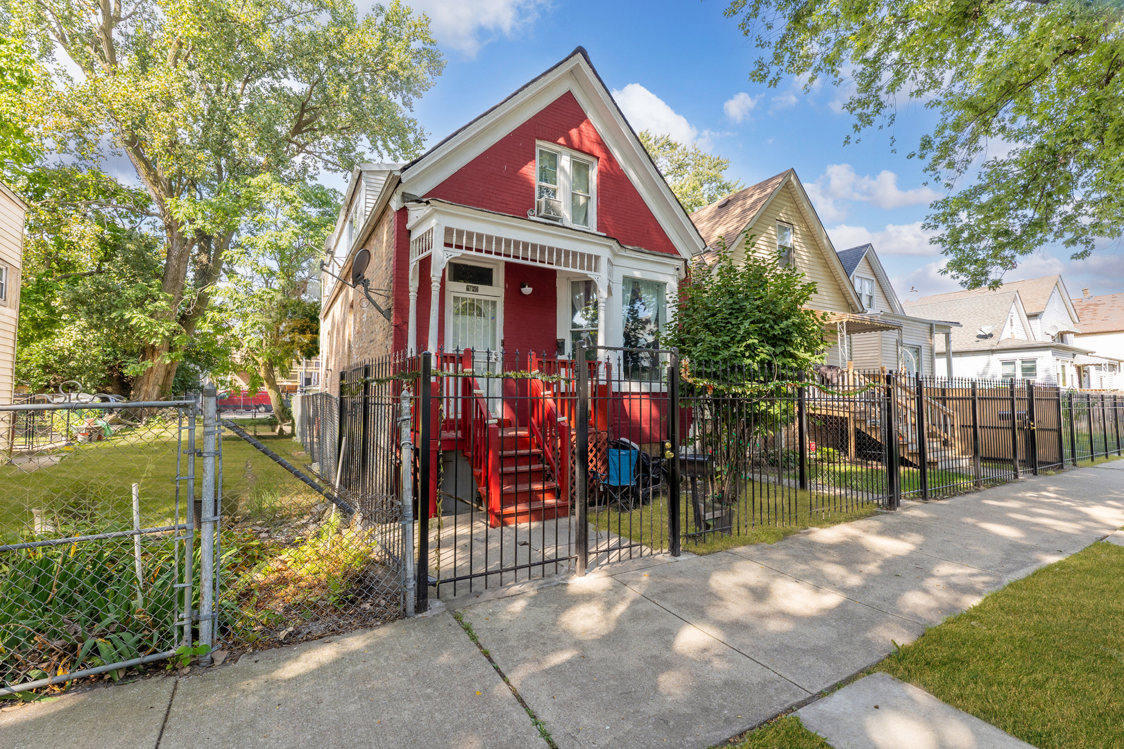 6124 South Sangamon Street Chicago, IL 60621 - Photo 17 of 17 a view of a dinning table and chairs in patio
