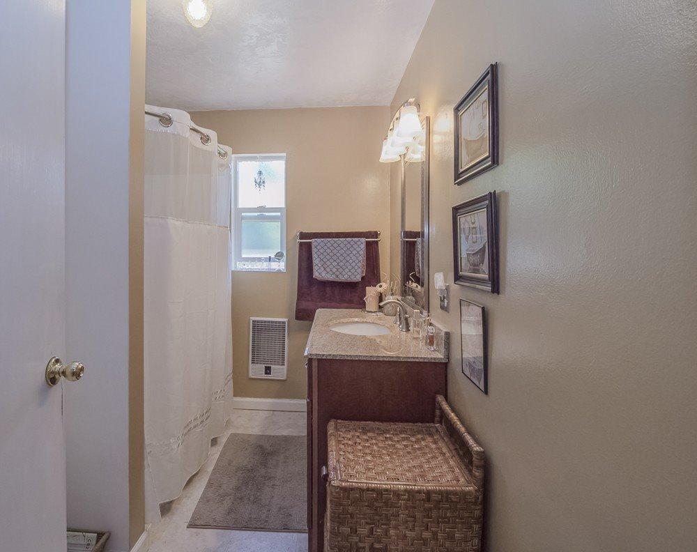 1375 Vawter Road Medford, OR 97501 - Photo 13 of 27 Additional Photo