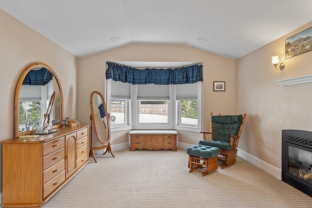 8 Perham Street Chelmsford, MA 01824 - Photo 25 of 42