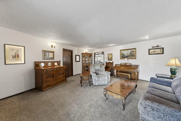 $430,000 | 3605 Tamarack Drive, Redding, CA 96003