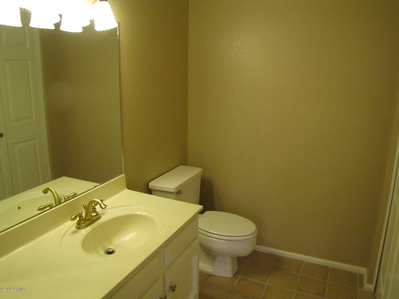 1847 East Rhea Road Tempe, AZ 85284 - Photo 11 of 23 Downstairs Bath