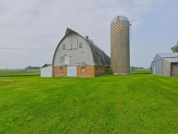 $799,900 | 10864 117th Street Southwest, Winsted, MN 55395