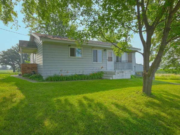 $799,900 | 10864 117th Street Southwest, Winsted, MN 55395