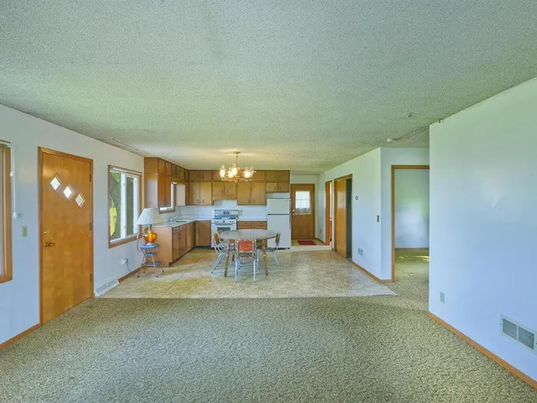 $799,900 | 10864 117th Street Southwest, Winsted, MN 55395