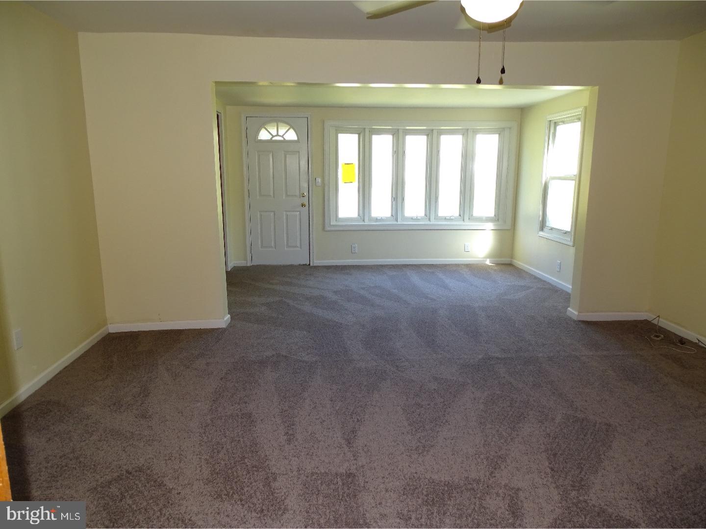 162 North Halsey Road Dover, DE 19901 - Photo 13 of 22 Living Room