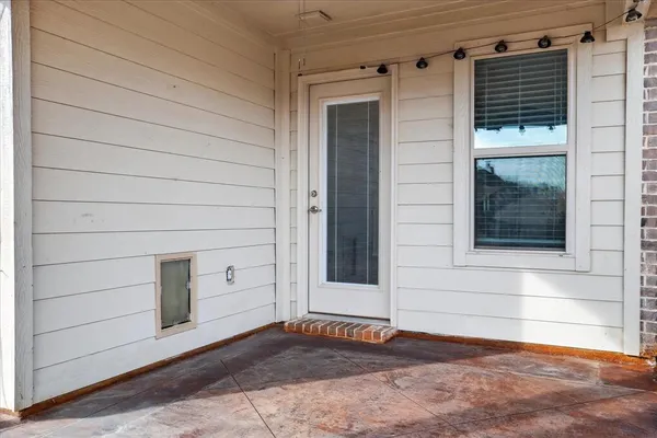 $2,300 | 628 Presidio Street, Aubrey, TX 76227