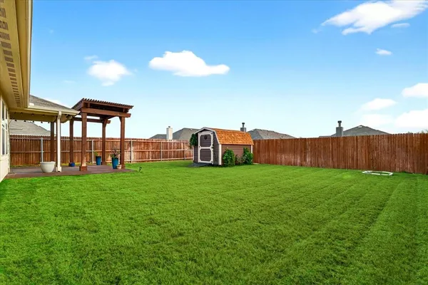$2,300 | 628 Presidio Street, Aubrey, TX 76227