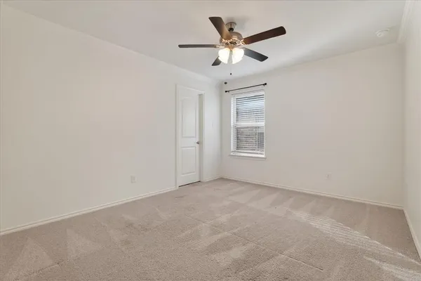 $2,300 | 628 Presidio Street, Aubrey, TX 76227