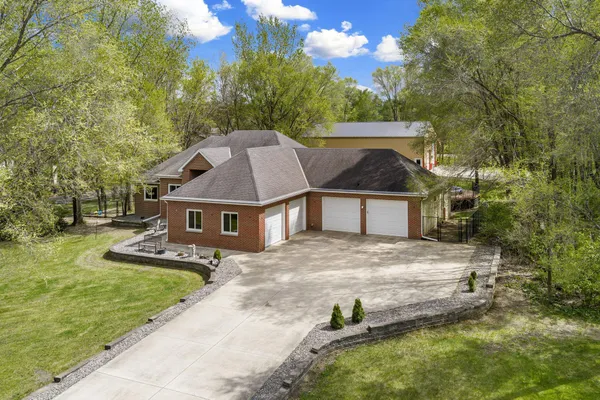 $795,000 | 6370 232nd Street West, Faribault, MN 55021