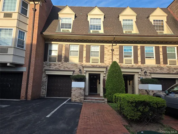 $3,800 | 12-29 Diane Place, Unit 195U | Bay Terrace