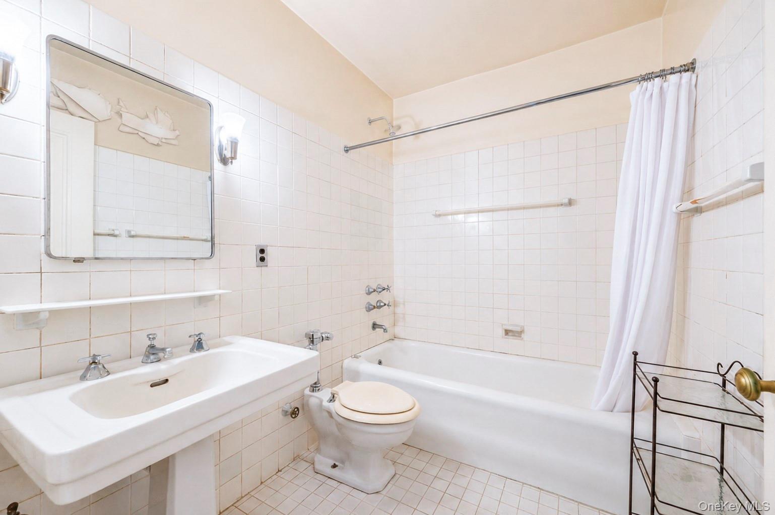 30 Sutton Place, Unit 12E Manhattan, NY 10022 - Photo 17 of 24 Gallery Image 17