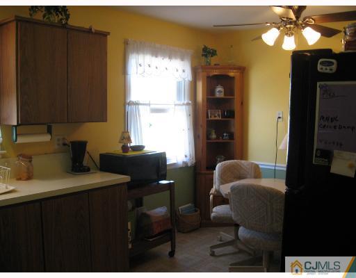 72 Hilliard Road Old Bridge, NJ 08857 - Photo 4 of 10 Gallery Image 4
