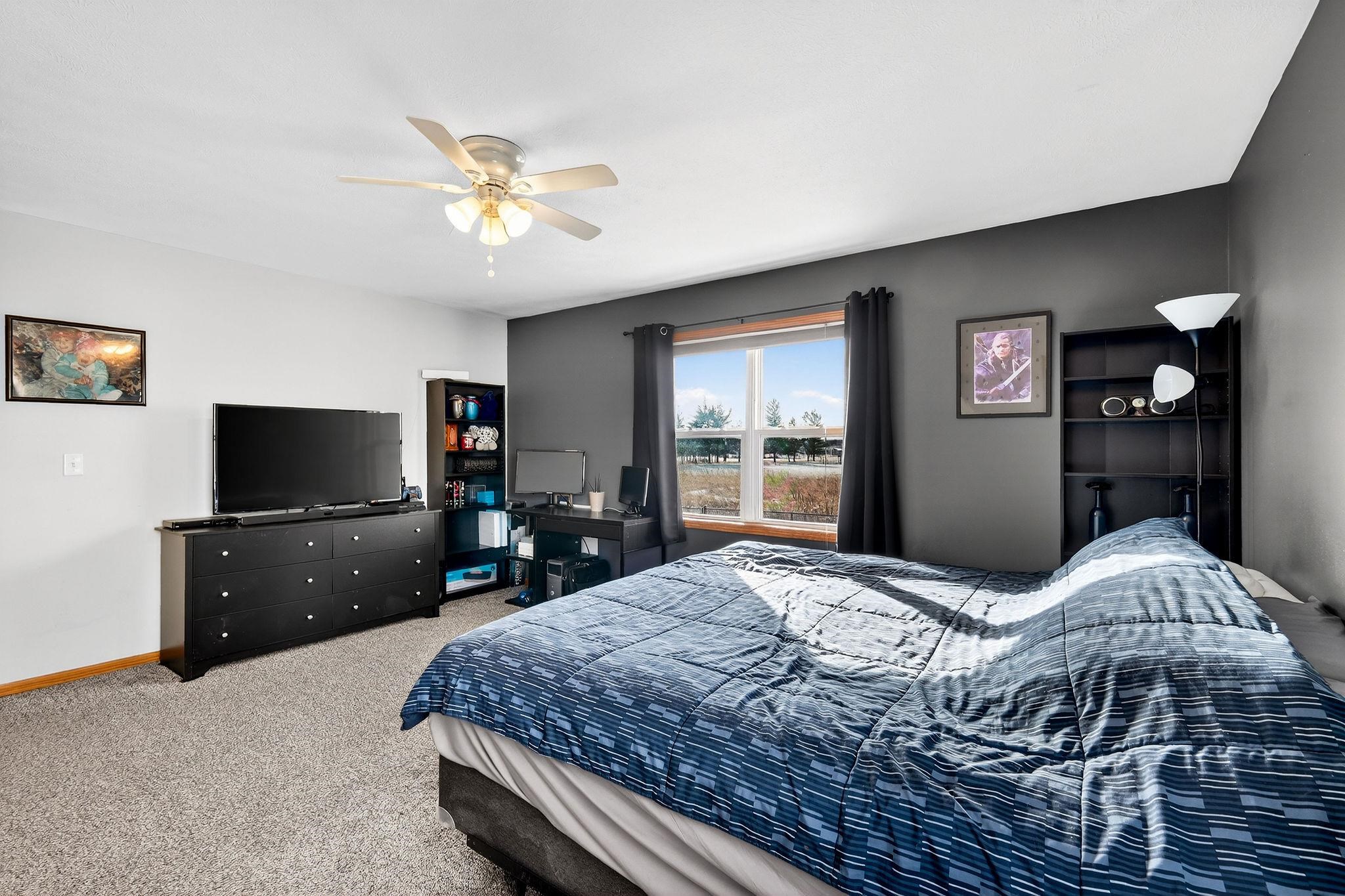 339 2nd Street Brooklyn, WI 53521 - Photo 18 of 54