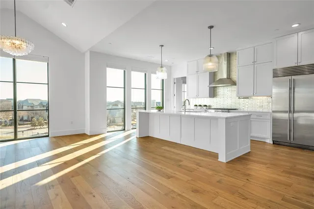 $5,900 | 5270 Town And Country Boulevard, Unit 302, Frisco, TX 75034