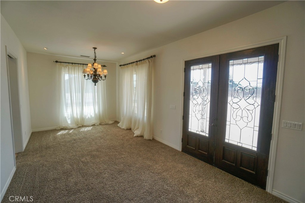 14042 Estero Road Victorville, CA 92392 - Photo 12 of 51